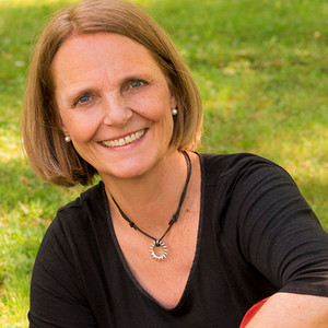 Porträtfoto der Dozentin Katja Lange