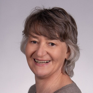 Porträtfoto der Dozentin Claudia Friederichs
