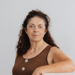 Porträtfoto der Dozentin Simone Köhler-Fischer