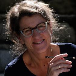 Porträtfoto der Dozentin Astrid Kemper