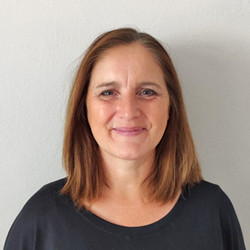 Porträtfoto der Dozentin Nicole Grießmer