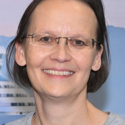 Porträtfoto der Dozentin Nicole Spreer