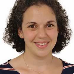Porträtfoto der Dozentin Dr. Fariba Sotoudeh